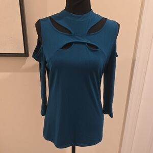 BOLD elements Teal Cut-Out Blouse